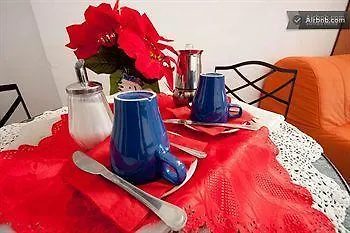 All'ombra Del Cupolone ゲストハウス