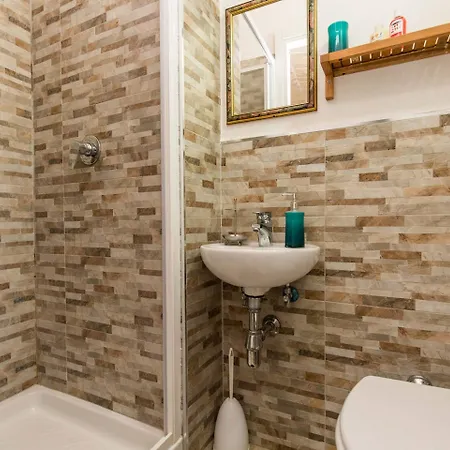 All'ombra Del Cupolone 4* ローマ