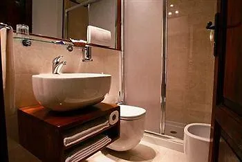 All'ombra Del Cupolone 로마