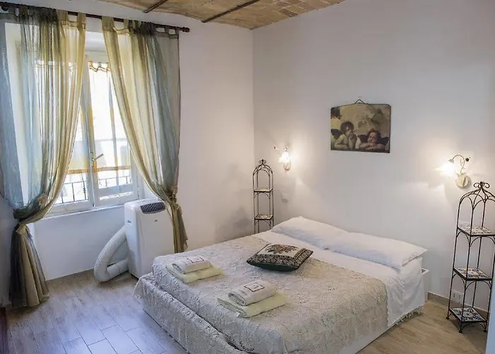 게스트하우스 All'ombra Del Cupolone 4*